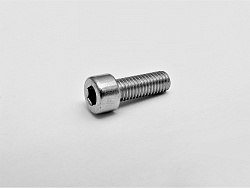 Винт цилиндр. с внутренним шест. М8 х 22 DIN 912, M15